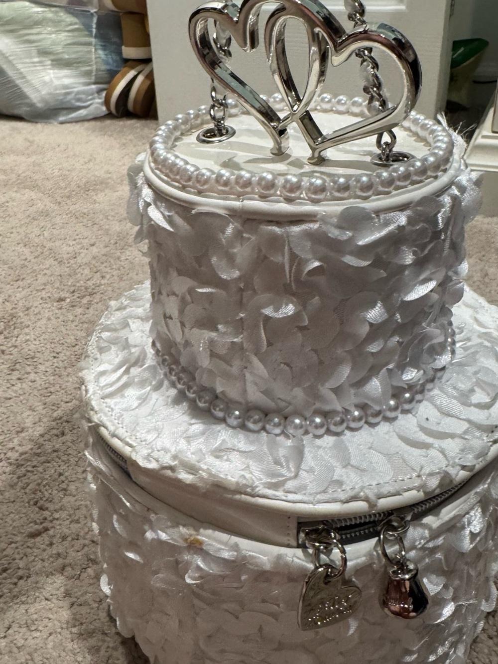 Betsey Johnson White Floral Satin Wedding Cake Tiered Mini Bag with Pearl Trim - Picture 3 of 4